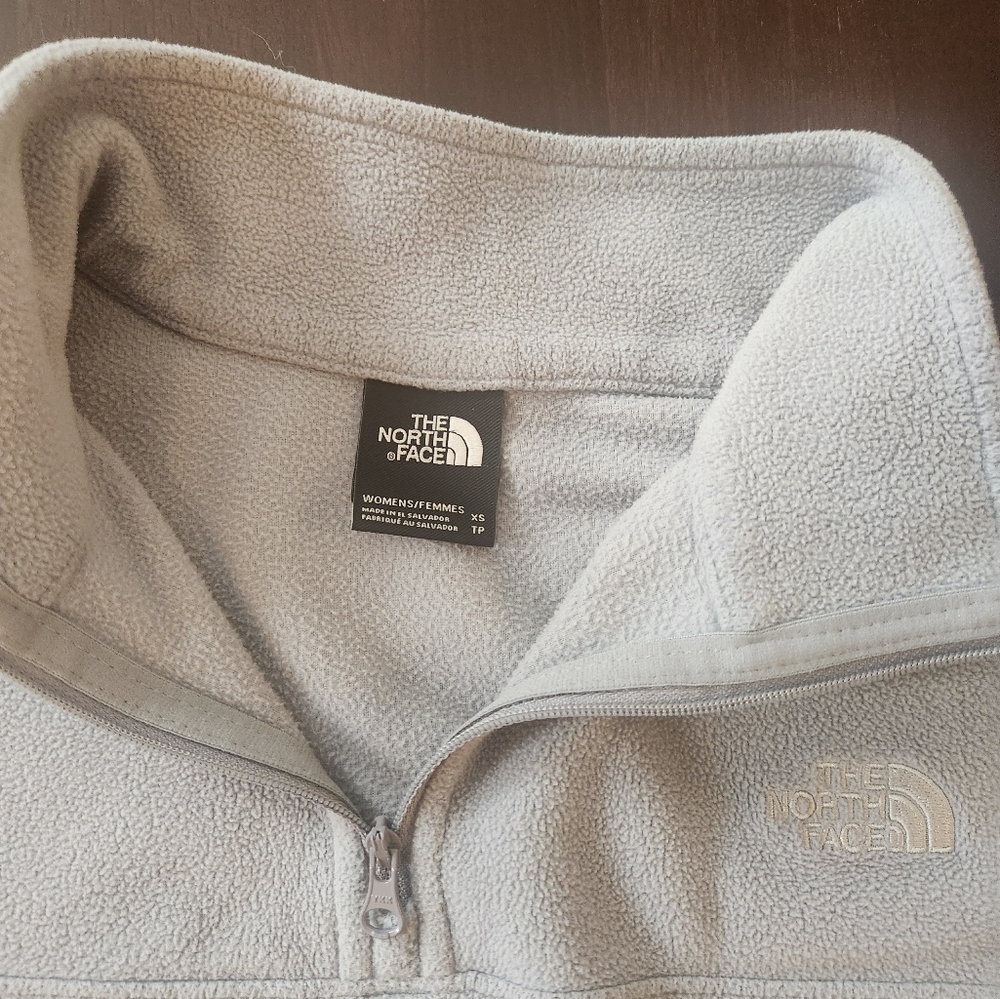 The North Face Women's Quarter-Zip Fleece Pullover XS Light Gray